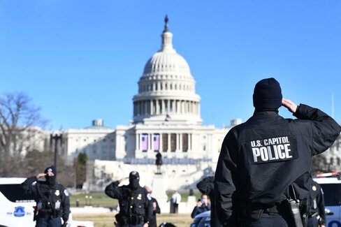 Criminal justice students meet United States Capitol Police Officer